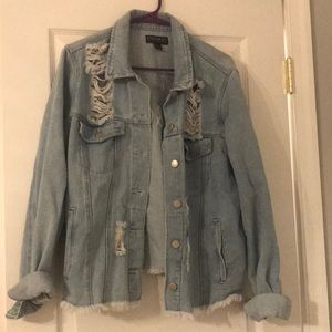 DISTRESSED JEAN JACKET